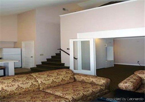 Quality Suites Anaheim Stadium Орандж Номер фото